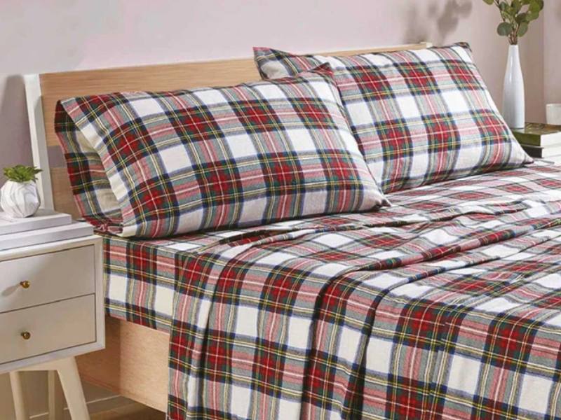 Oxford Mills Factory Outlet logo