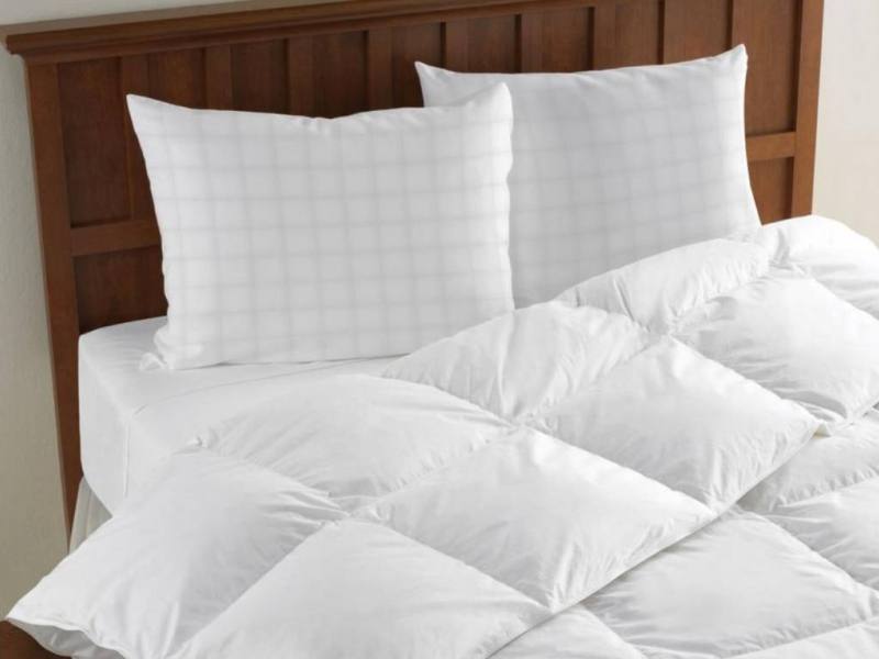 Oxford Mills Factory Outlet logo