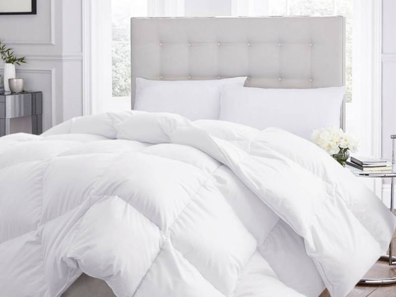 Oxford Mills Factory Outlet logo