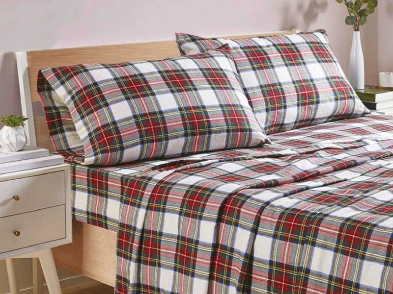 Oxford Mills Factory Outlet logo