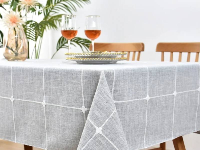 Oxford Mills Factory Outlet logo