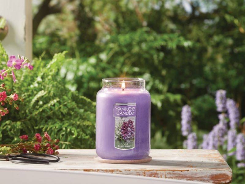 Yankee Candle Outlet logo