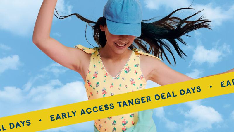 Old Navy Outlet logo