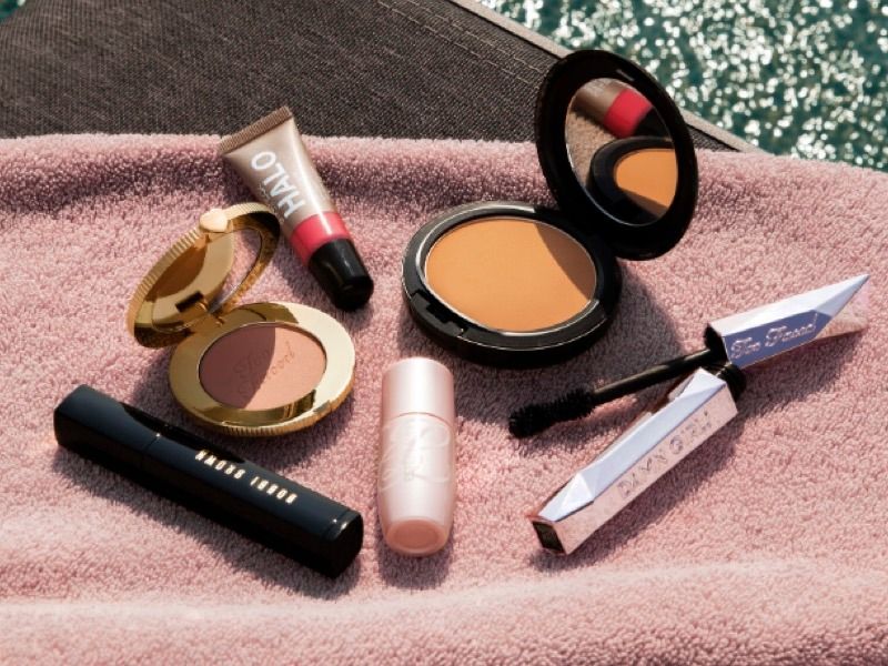The Cosmetics Company Store logo