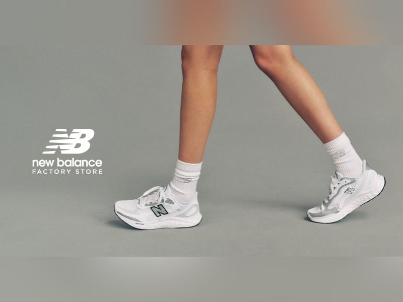 New Balance Clearance Store logo
