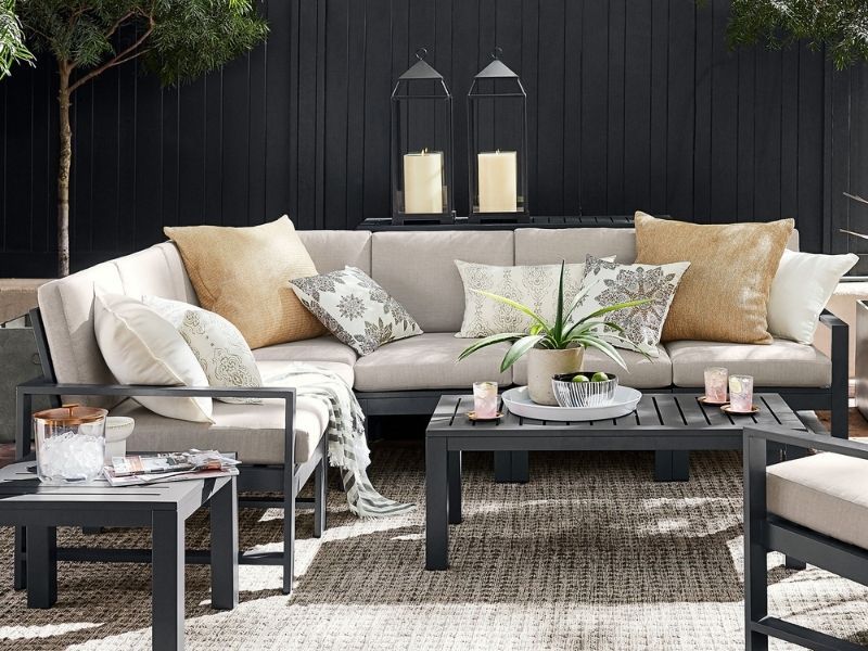 Pottery Barn Outlet logo