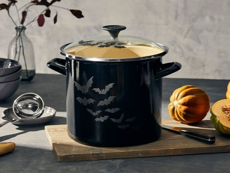 Le Creuset logo
