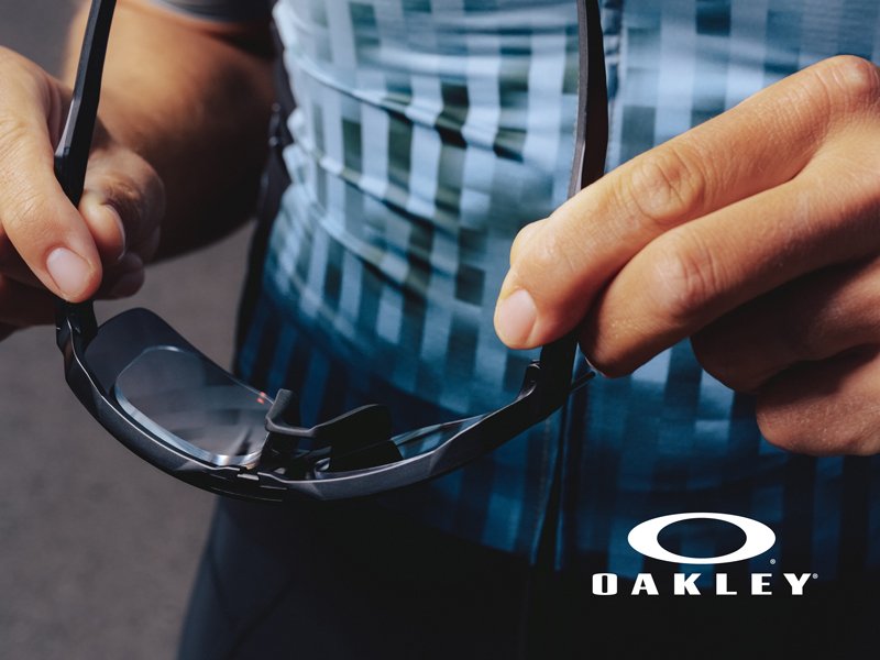 Oakley Vault logo